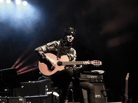2009-045-cc-noranes-n3.jpg